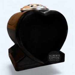 AN32 Heart Vase - Available Now